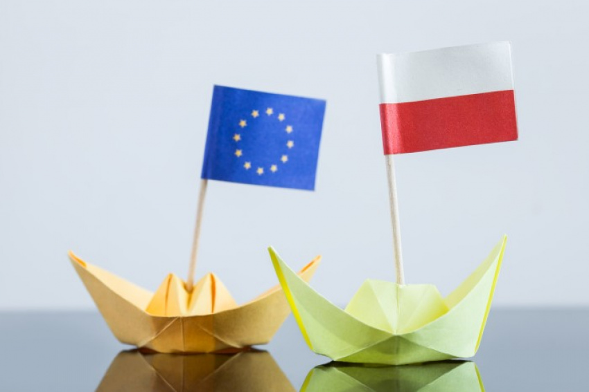 13 lat Polski w Unii Europejskiej - Analiza ważnych zmian 13 lat Polski w Unii Europejskiej - Analiza ważnych zmian