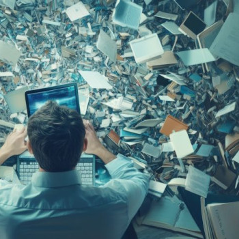 Ekologia zamiast nadmiaru. Jak nie utonąć w informacyjnym smogu?