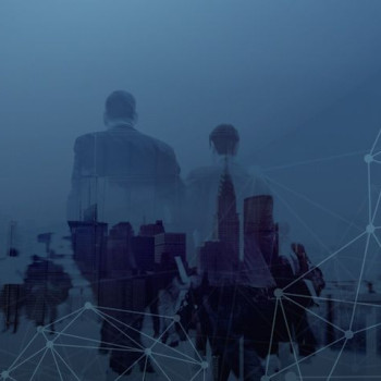 CFO między ładem a sprawczością: globalna korporacja vs lokalna firma